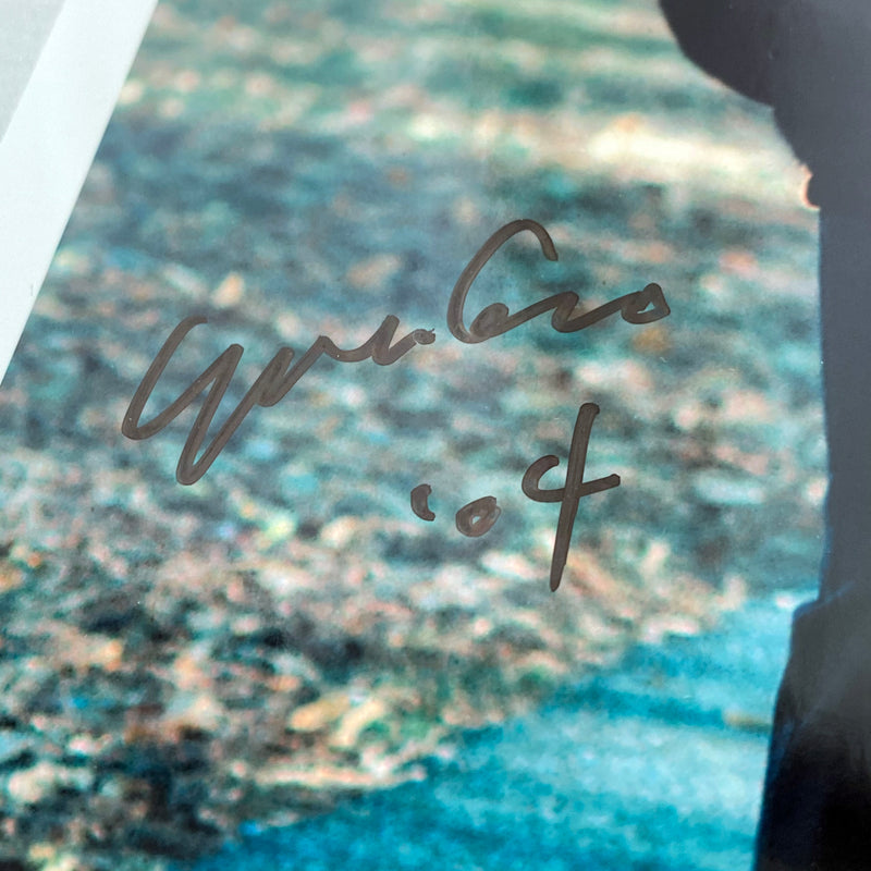 アラン・タネンバムの写真「セントラル・パーク - ウーマン」に書かれたオノ・ヨーコの直筆サイン