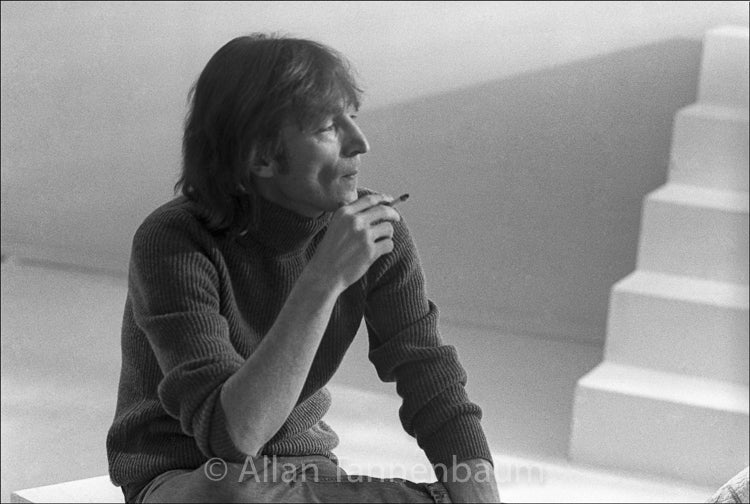 煙草を吸うジョン・レノン - ソーホー・ギャラリー、NYC - 1980年」【写真家 アラン・タネンバウムのサイン入り】