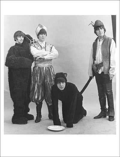 写真「ビートルズ - パントマイム - 1964年」【オリジナル・プリント／ロバート・ウィテカー・フォトグラフィーのエンボス入り】